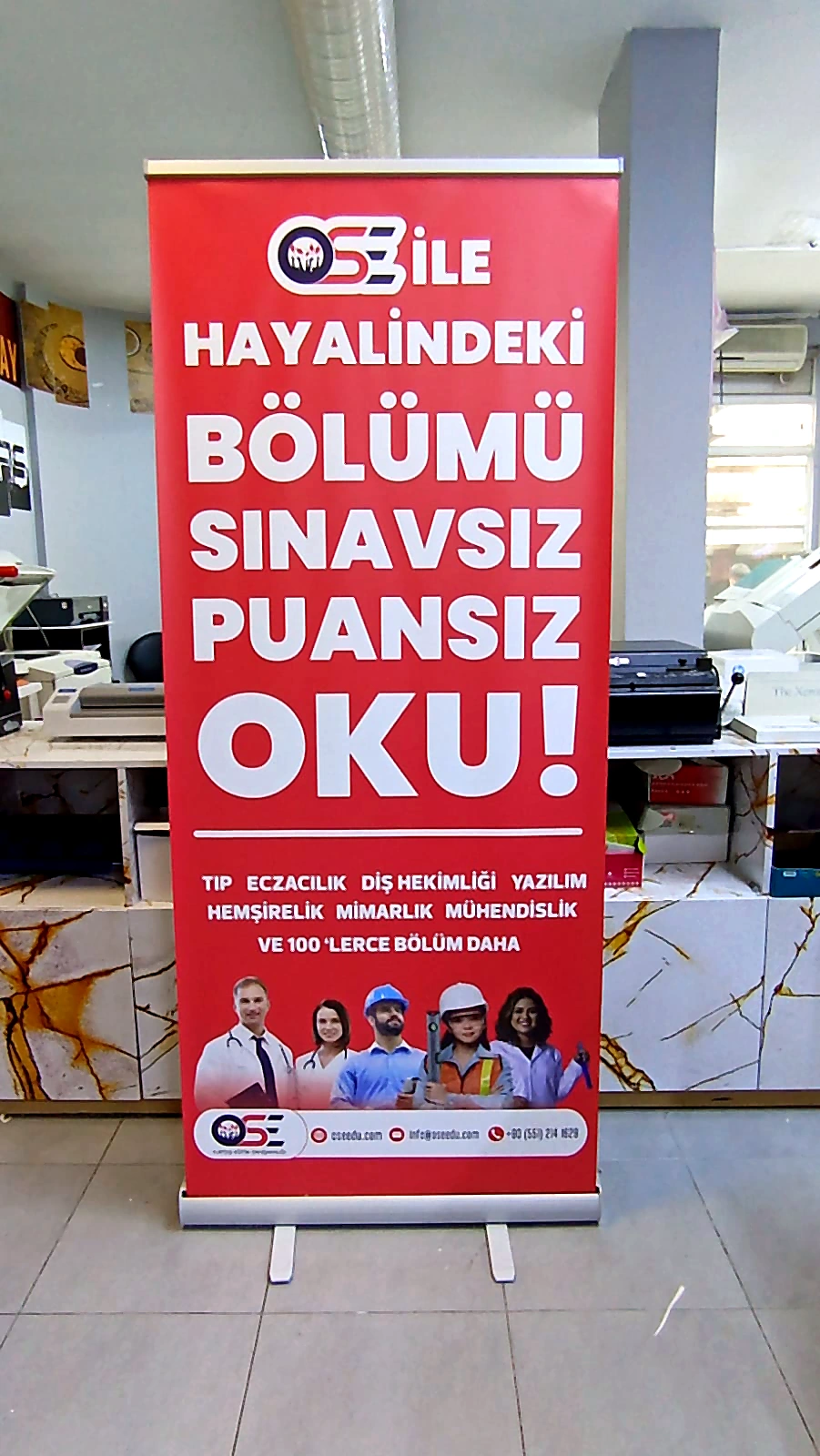 80cm x 200cm Smart Roll-Up Banner